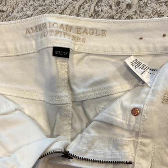 American eagle white jean short size 8 - Picture 2 of 4